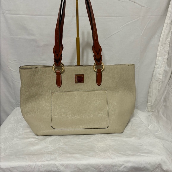 Dooney & Bourke Handbags - Dooney & Bourke Pebble Grain Tammy Tote bag